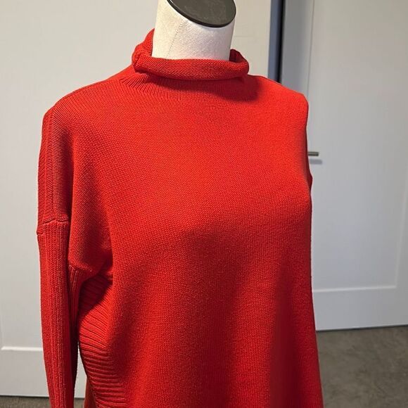 Tahari Rollneck Turtleneck  - Picture 2 of 8